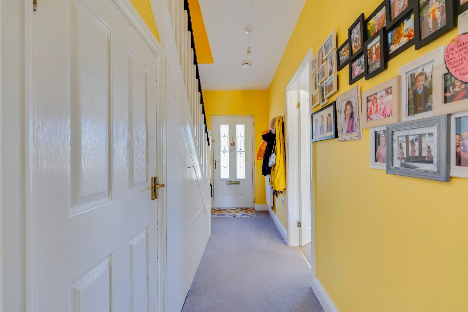 1 Lantern Close, Llanharan, Pontyclun, CF72 9ZB